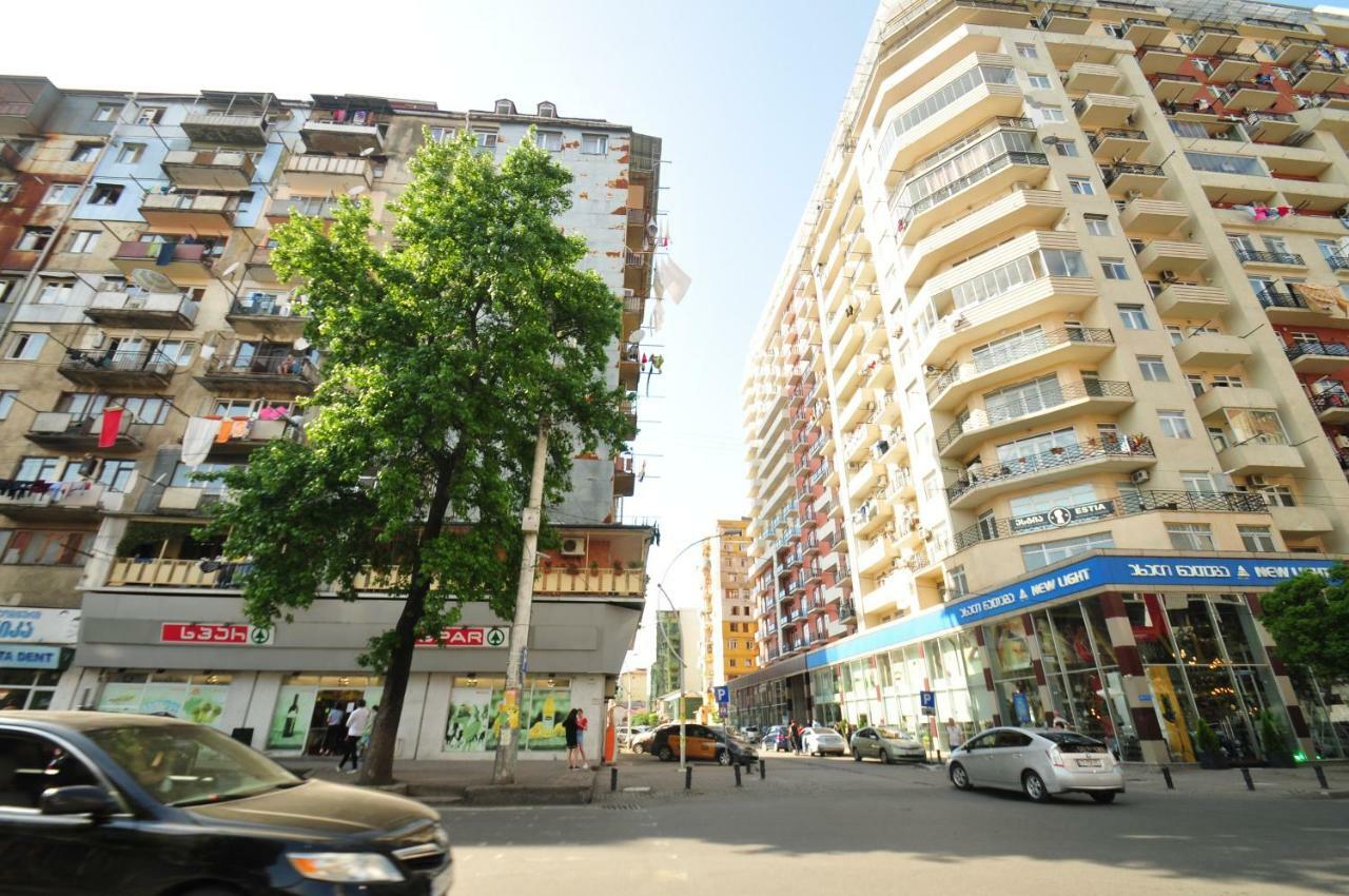 Apartments With A View Of The Trinity Holy Batumi Eksteriør bilde